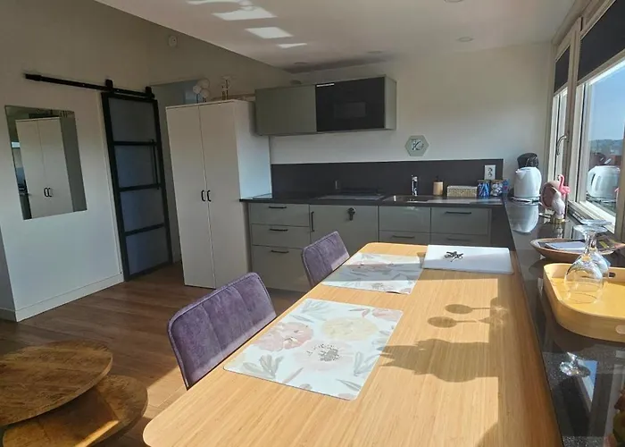 Sunnyzandvoort Gasthof 4*